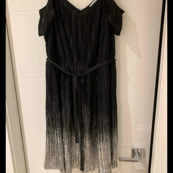 Cold Shoulder Dress - Picture 1 of 2